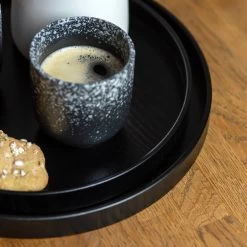 QUVIO Houten Dienblad Rond - Zwart - Maat S (24 Cm) -Beroemde Servies Winkel 1000071543 0101