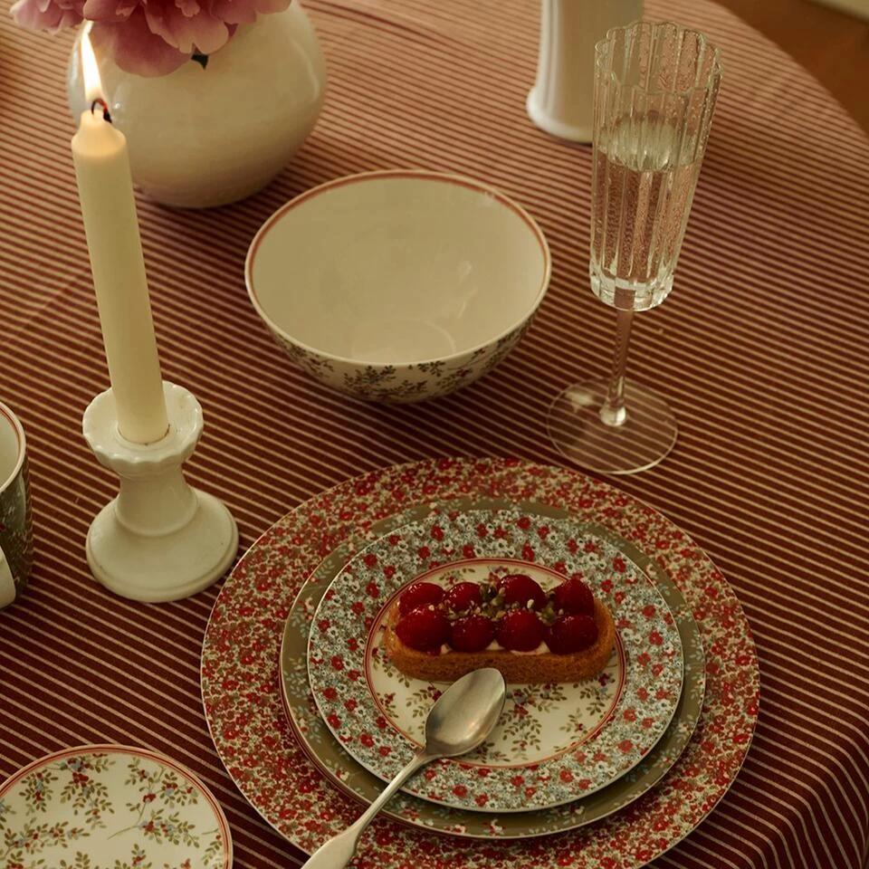 Laura Ashley Giftset 4 Bekers 32 Cl. 5 Laura Ashley Giftset 4 Bekers 32 Cl. - Afbeelding 3