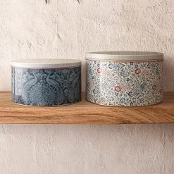 Laura Ashley Set 2 Blikken Daniela En Peacock Rood -Beroemde Servies Winkel 2abd46b3951a4c7ca3eebbd721a07c47